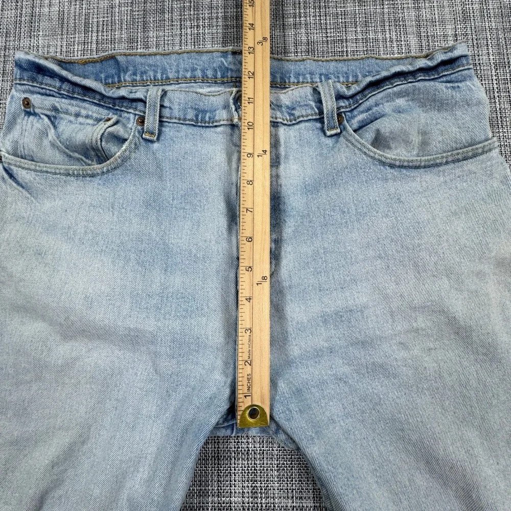 Levis *orders ship